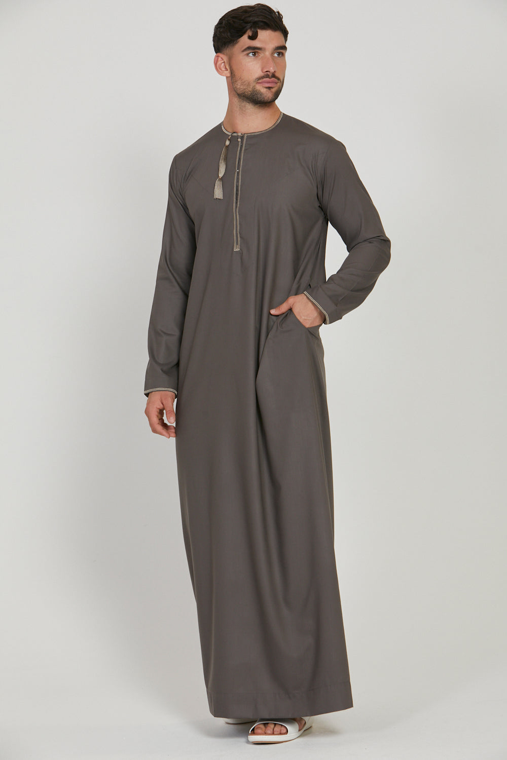 Premium Omani Thobe - Winter Oak