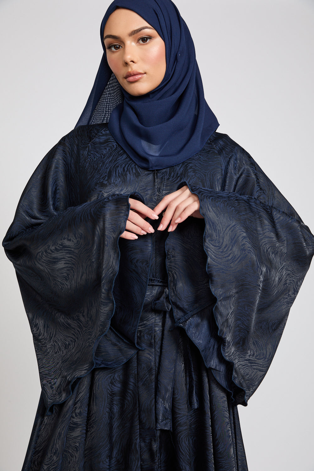 Jacquard Umbrella Cut Open Abaya with Flared Sleeves - Navy