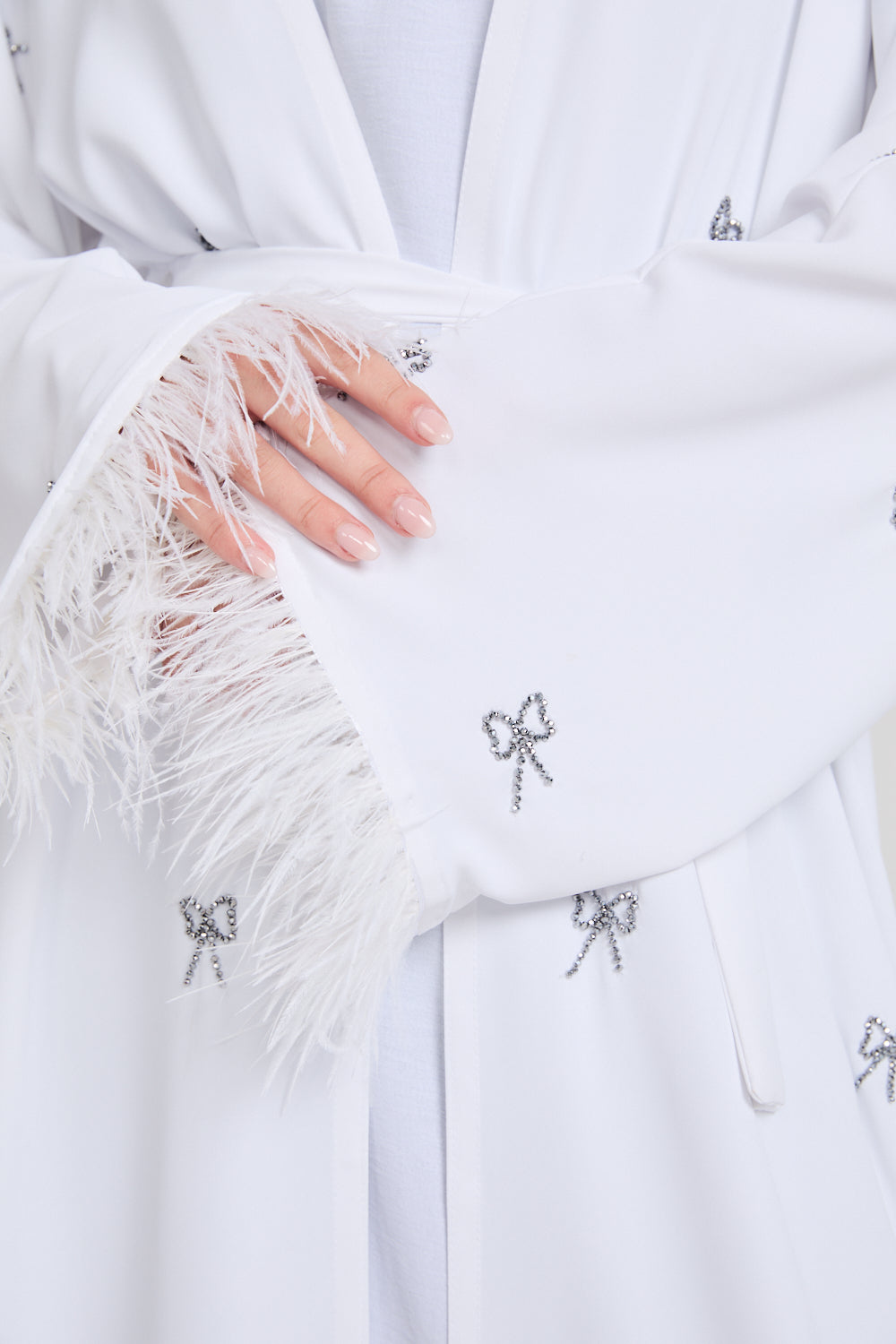 Four Piece Bows of Moonlight with Feathered Cuffs Open Abaya Set - White