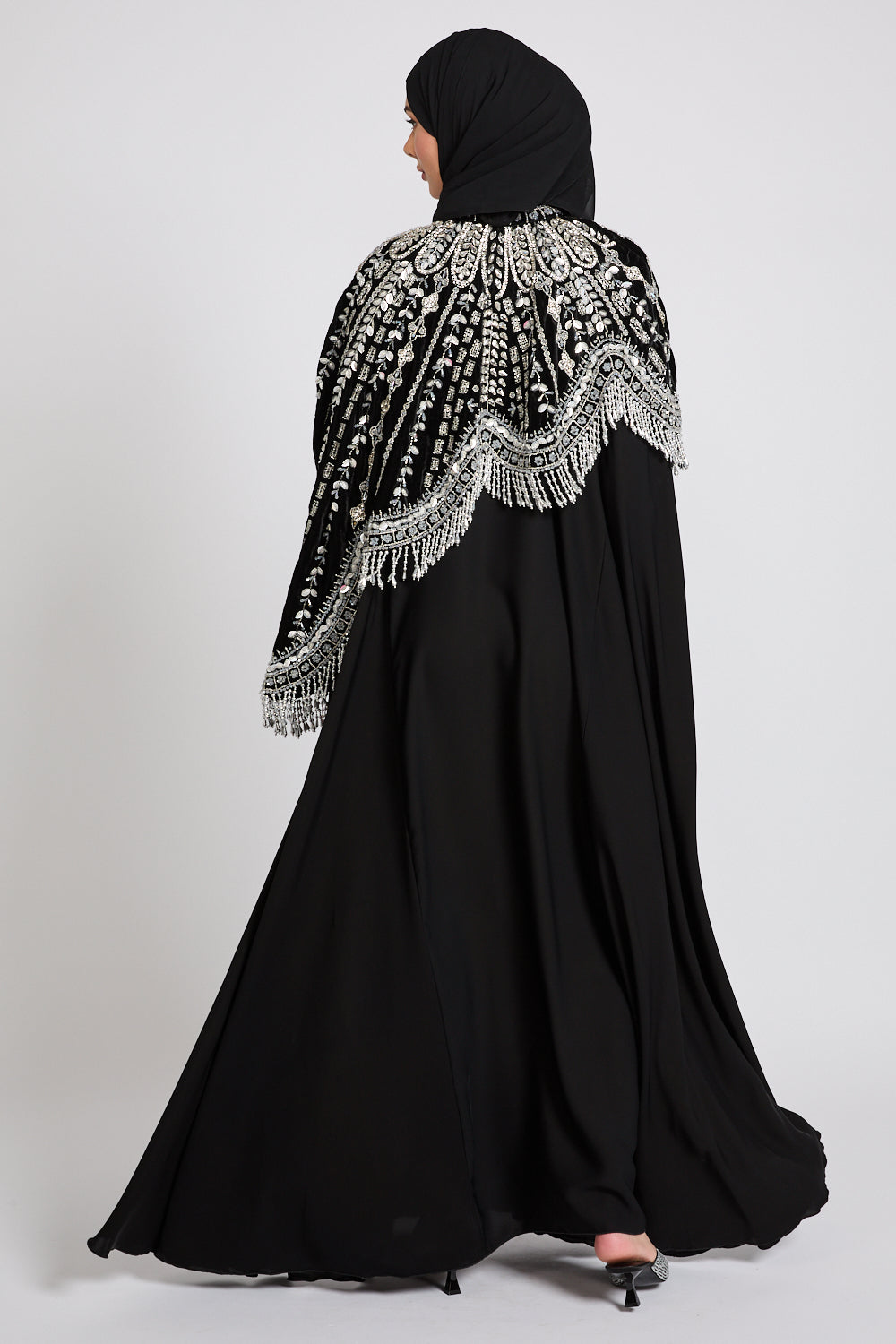 Luxury Nightfall Tassel Closed Cape - Silver