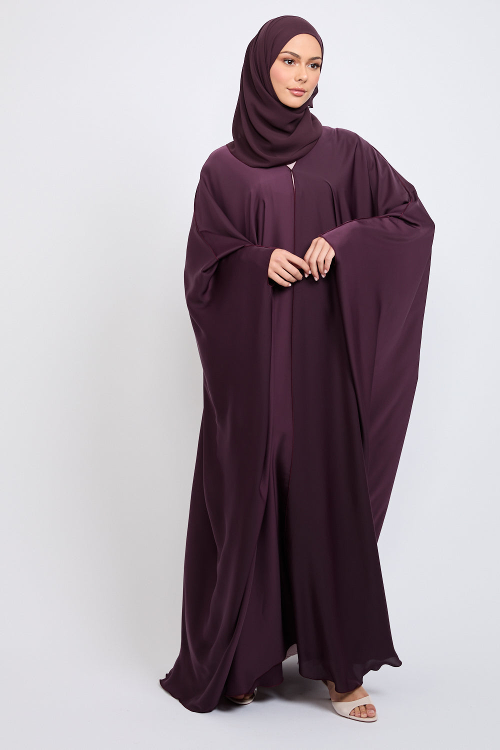 فرشة فاخرة مفتوحة سادة مع تفاصيل حواف - توت ملكي
