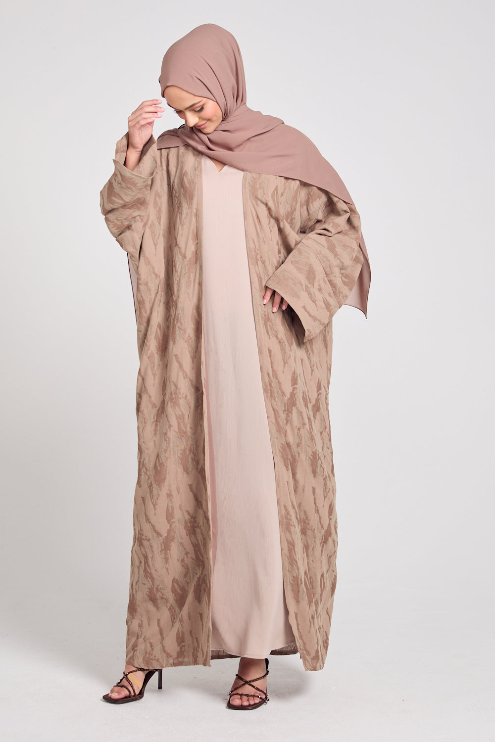Luxury Linen Blend Sandstorm Open Abaya - Praline