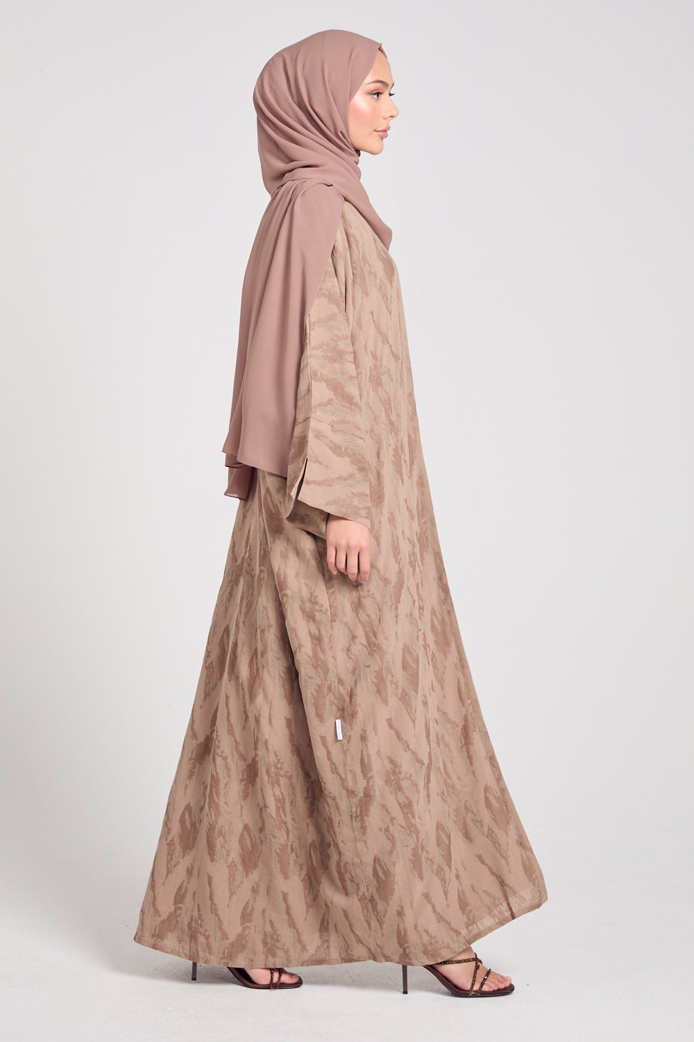 Luxury Linen Blend Sandstorm Open Abaya - Praline
