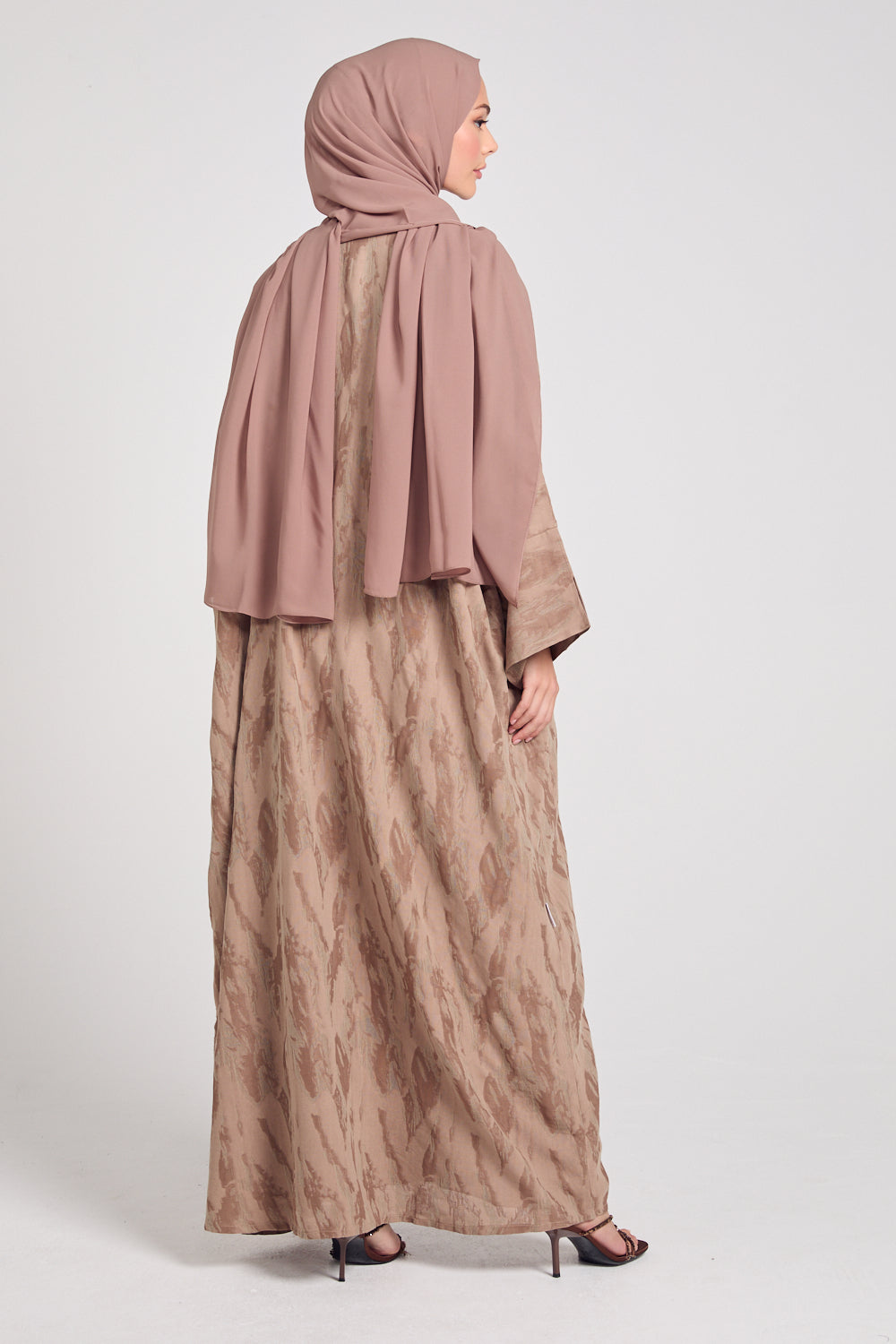 Luxury Linen Blend Sandstorm Open Abaya - Praline